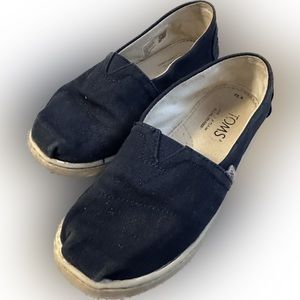 TOM’S Kids Shoes - Size 13